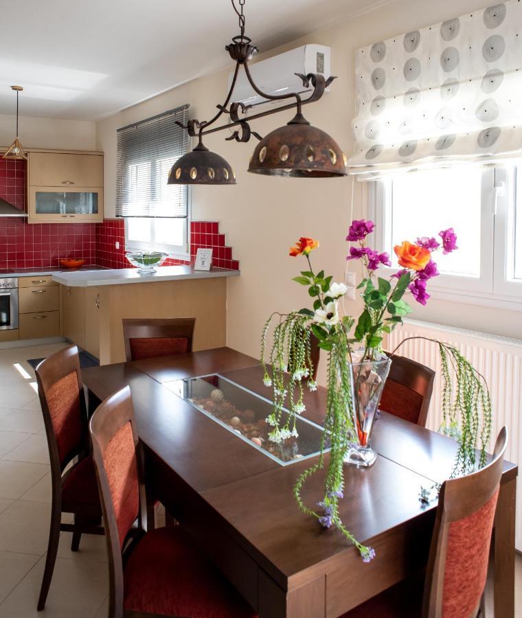 Holiday Lefkas Moonlight Luxury Appartments Никиана Екстериор снимка